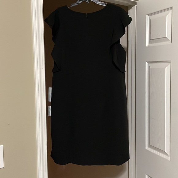 Laundry by Shelli Segal Ruffle Sleeve Dress - Picture 4 of 6